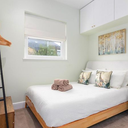 Cosy Flat 5 Min From Holland Park Station! London Lägenhet Exteriör bild