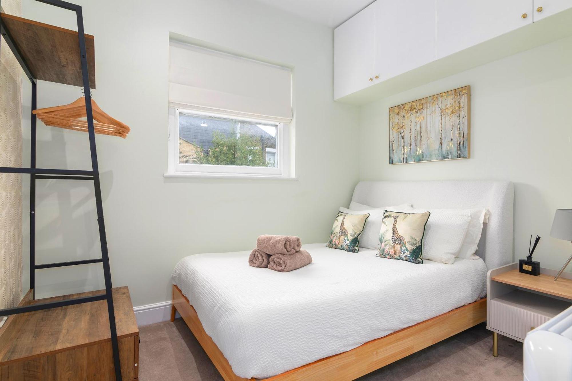 Cosy Flat 5 Min From Holland Park Station! London Lägenhet Exteriör bild